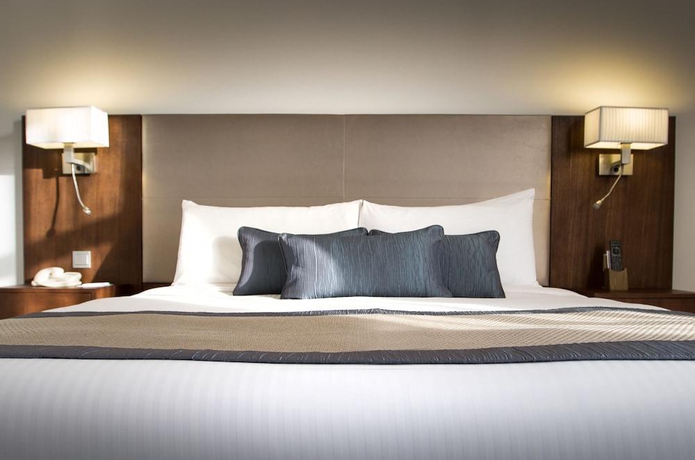 Copthorne Downtown By Millennium Hotell Abu Dhabi Exteriör bild