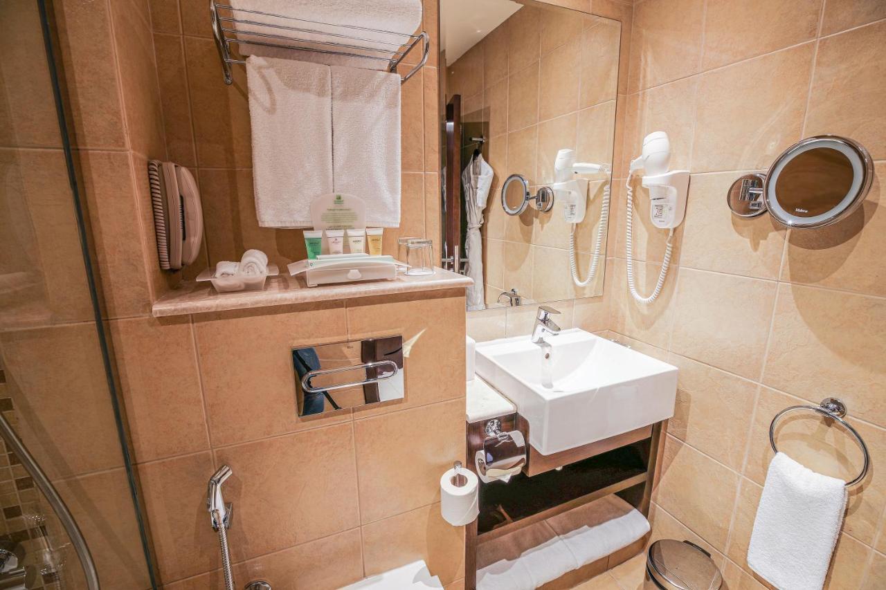Copthorne Downtown By Millennium Hotell Abu Dhabi Exteriör bild