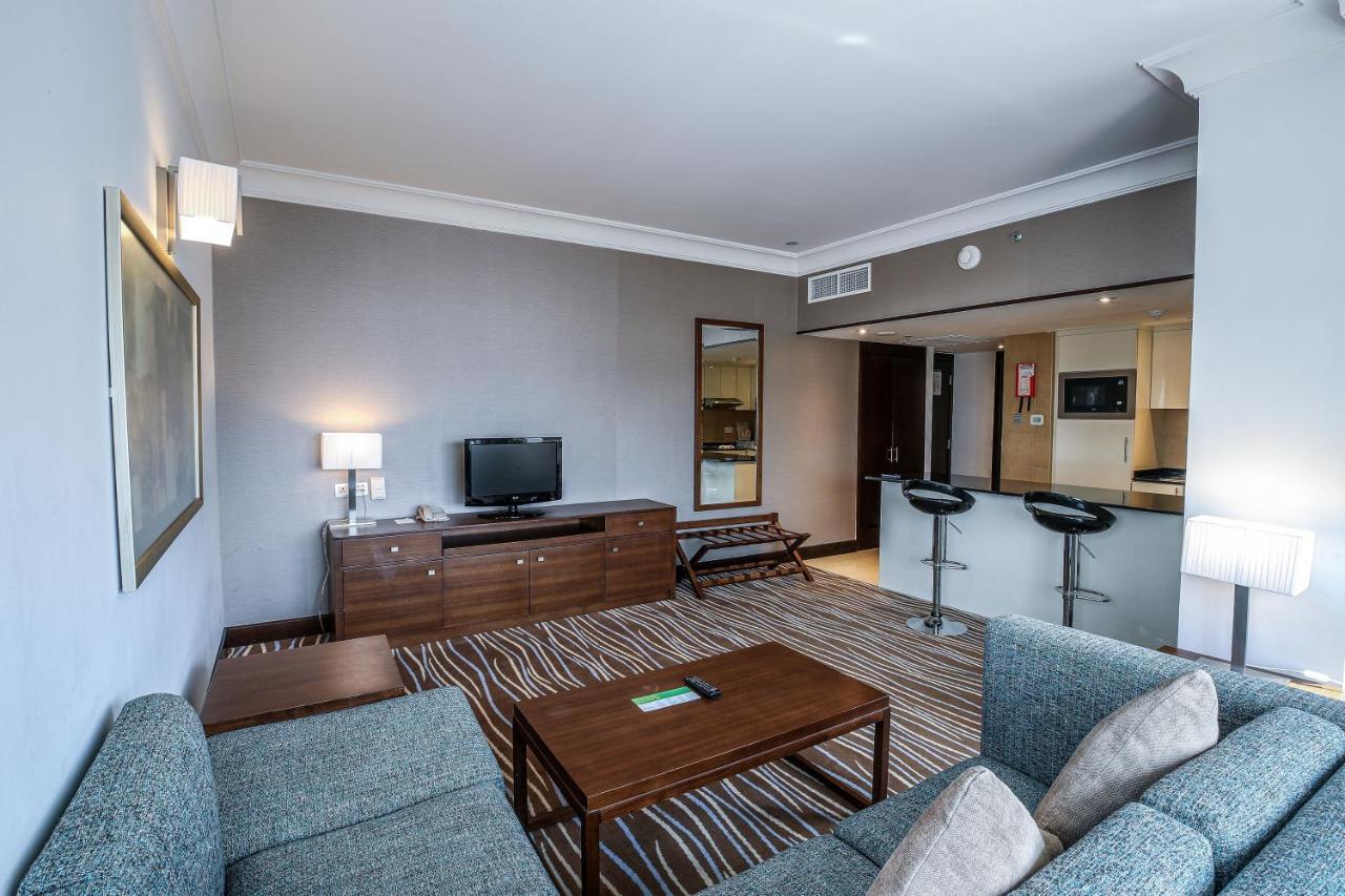 Copthorne Downtown By Millennium Hotell Abu Dhabi Exteriör bild