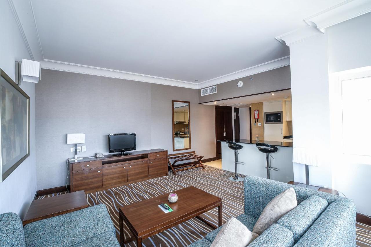 Copthorne Downtown By Millennium Hotell Abu Dhabi Exteriör bild
