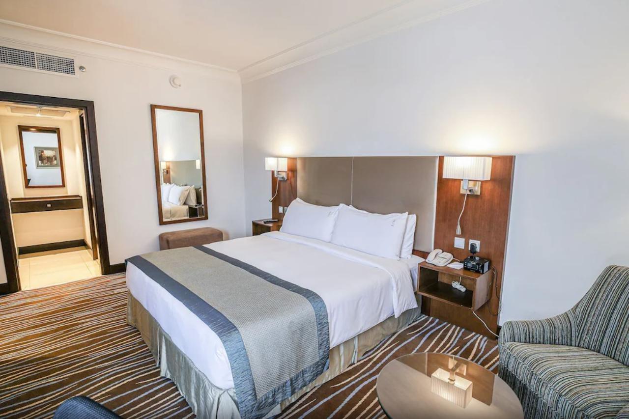 Copthorne Downtown By Millennium Hotell Abu Dhabi Exteriör bild