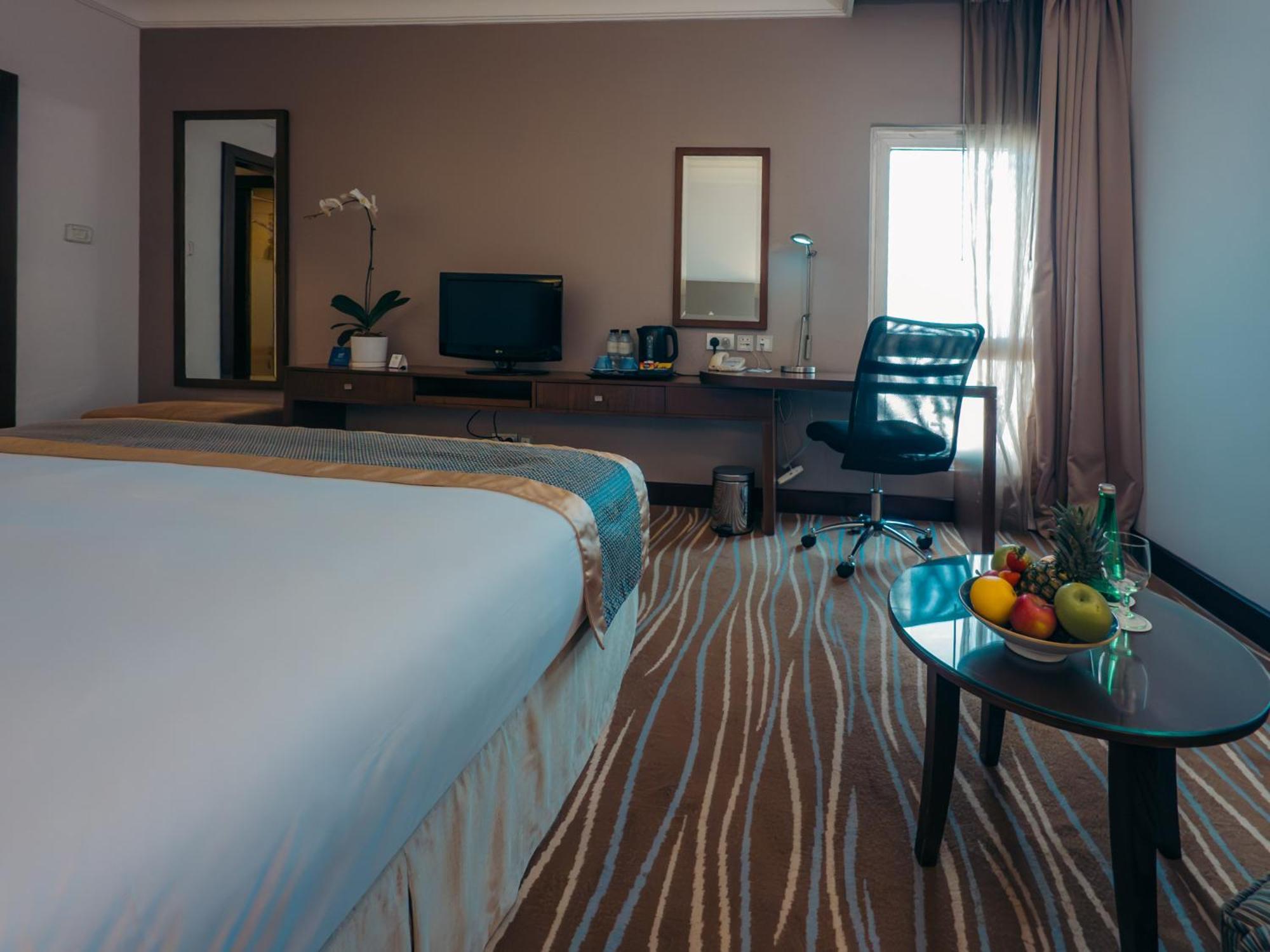 Copthorne Downtown By Millennium Hotell Abu Dhabi Exteriör bild