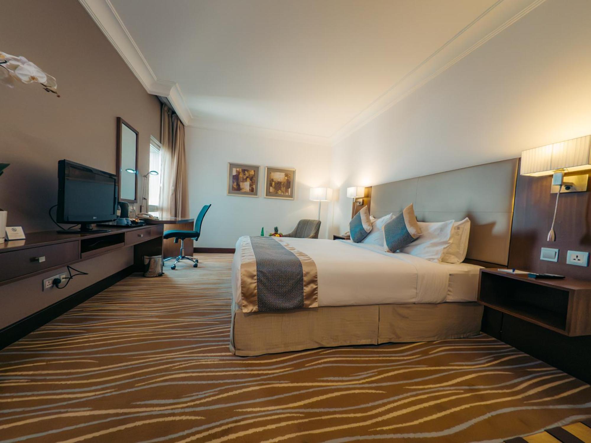 Copthorne Downtown By Millennium Hotell Abu Dhabi Exteriör bild