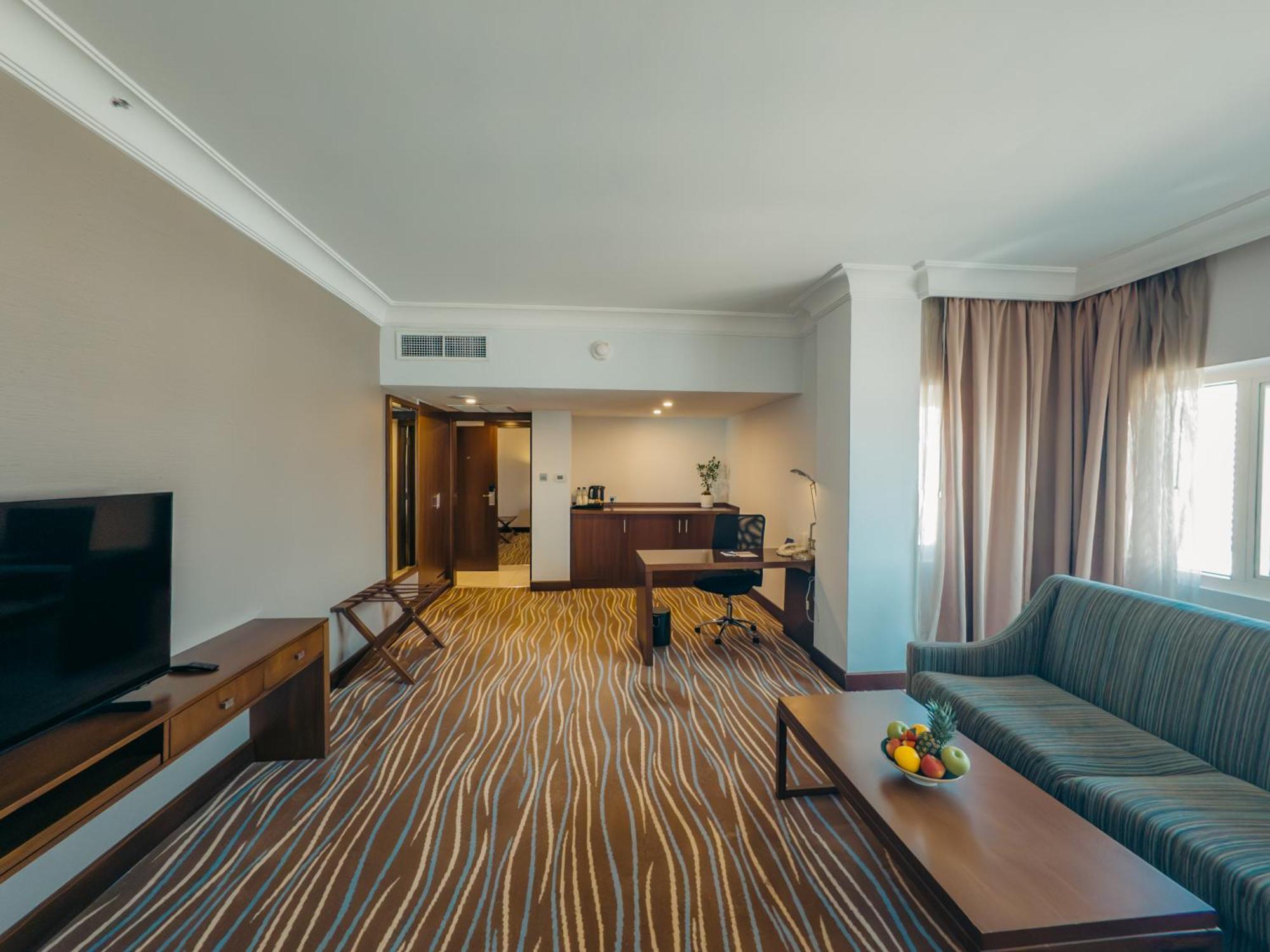 Copthorne Downtown By Millennium Hotell Abu Dhabi Exteriör bild