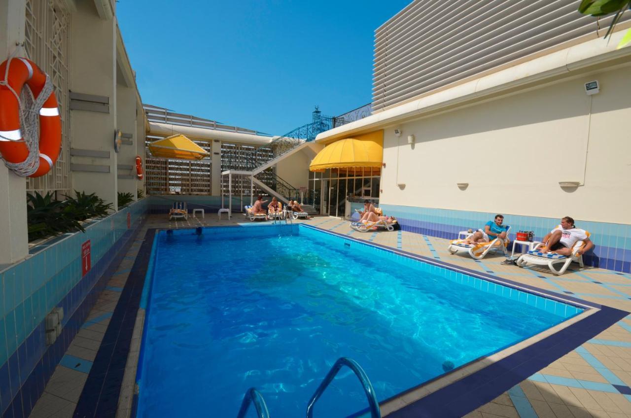 Copthorne Downtown By Millennium Hotell Abu Dhabi Exteriör bild